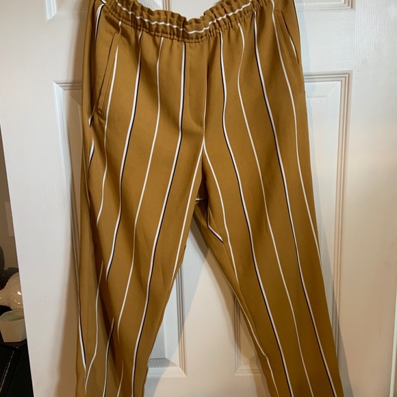Cropped yellow trouser - Picture 1 of 4